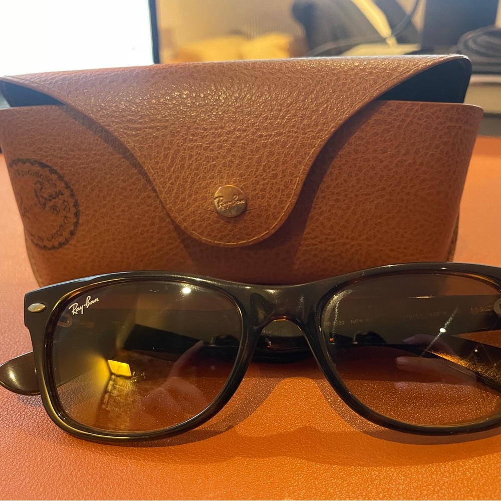 Ray-Ban Sunglasses with Brown Case